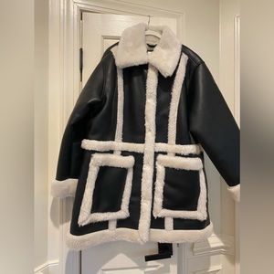 Abercrombie and Fitch new without tags black faux leather shearling cost size XL